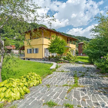 Apartment Casa Veligato 2 - Happy San Siro (Lombardy)